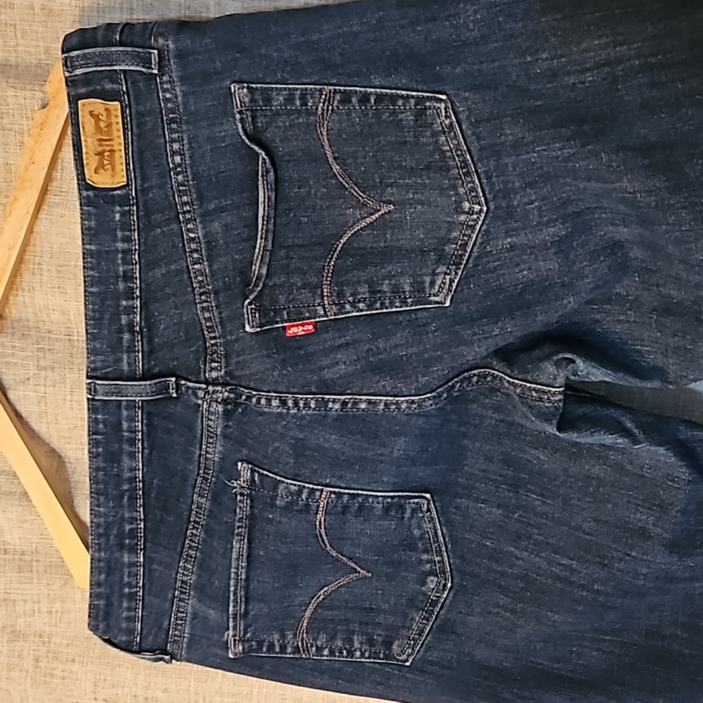 Levi Mid Rise Skinny - Picture 2 of 5